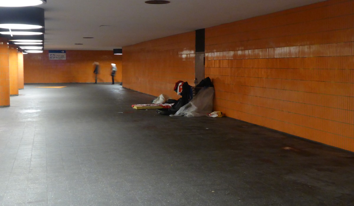 Freiburg baut Winterhilfen für wohnungslose Menschen aus: Mehr Plätze, Kältebus und Arztsprechstunden Freiburg baut Winterhilfen für wohnungslose Menschen aus: Mehr Plätze, Kältebus und Arztsprechstunden