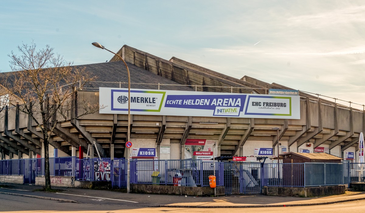Sanierung der Echte Helden Arena als realistische Alternative zum Neubau Sanierung der Echte Helden Arena als realistische Alternative zum Neubau